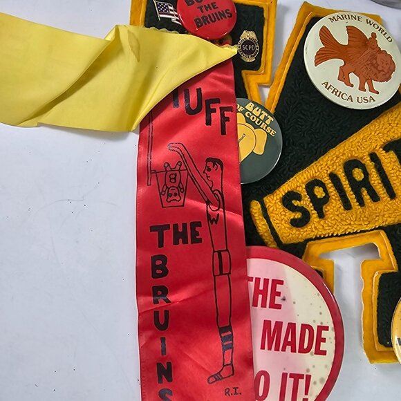 Vintage Warriors Spirit Memorabilia Lot Buttons Ribbons Pennant Mug & Tassel - Picture 3 of 13